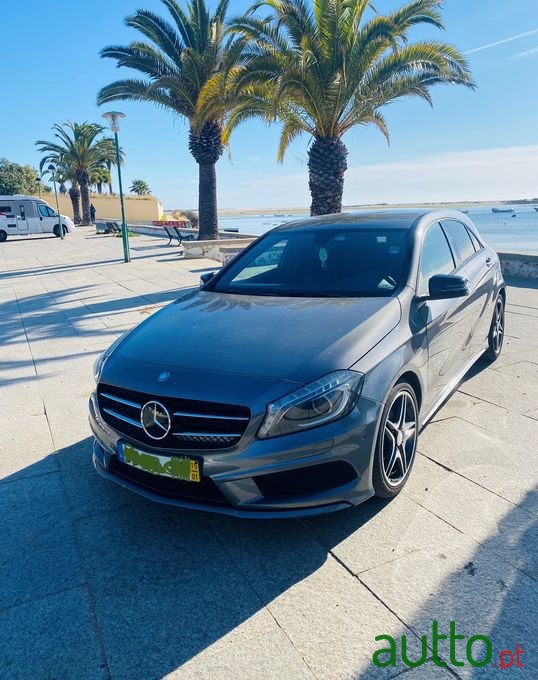 2015' Mercedes-Benz A-200 photo #5