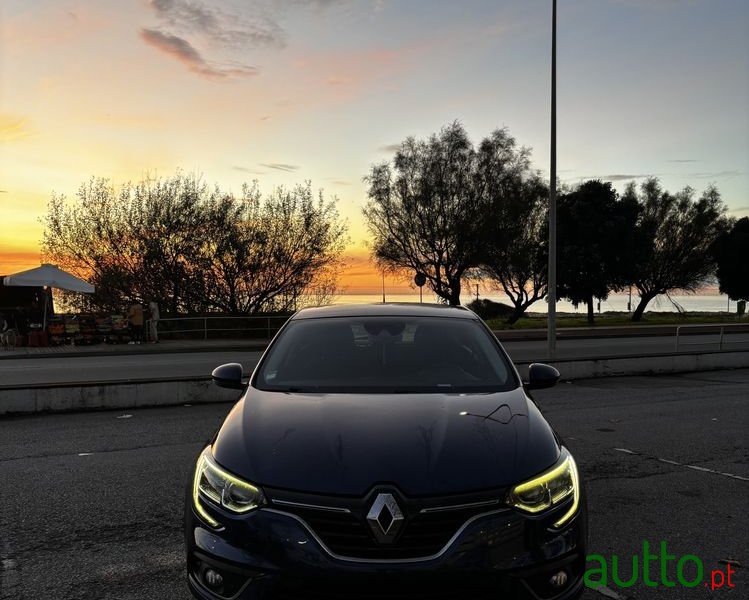 2016' Renault Megane 1.5 Dci Zen Eco photo #3
