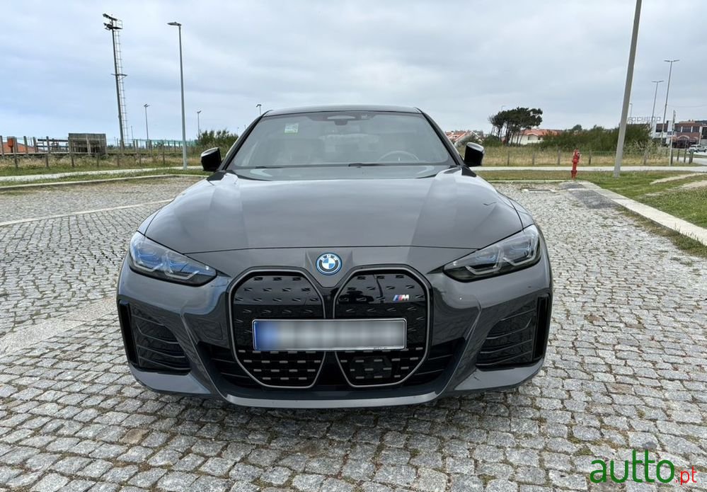 2022' BMW i4 M50 photo #2