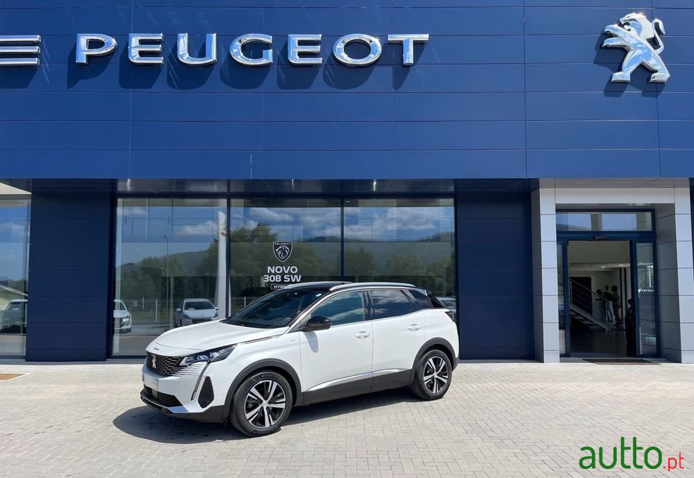 2022' Peugeot 3008 photo #2