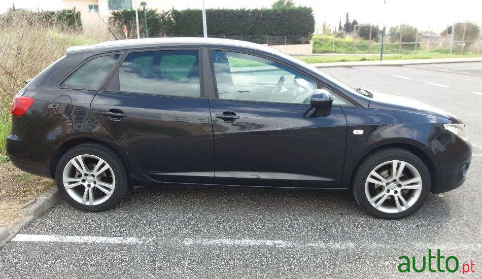 2011' SEAT Ibiza photo #1