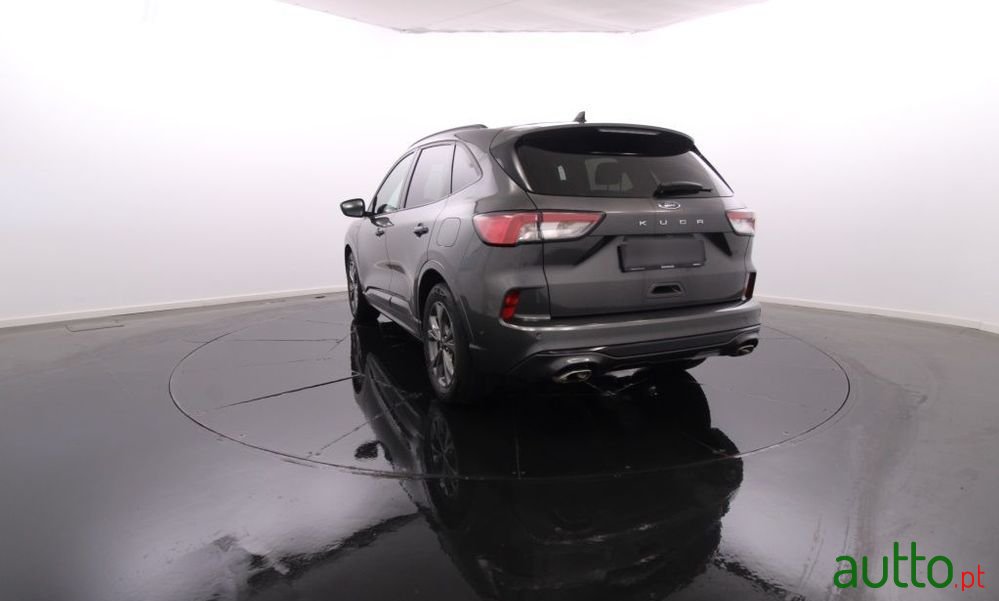 2022' Ford Kuga photo #5