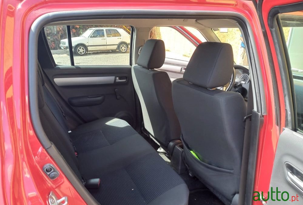 2010' Suzuki Swift 1.3 16V Gl photo #6