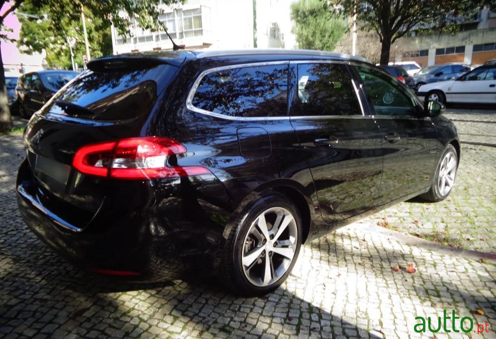 2020' Peugeot 308 Sw photo #5