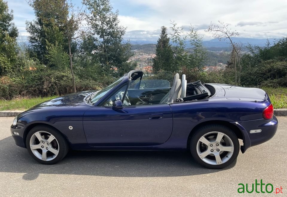 2003' Mazda MX-5 photo #2