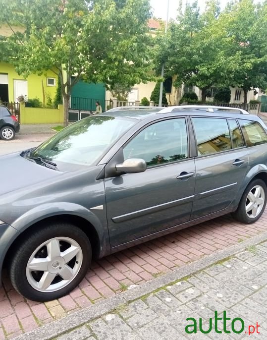 2007' Renault Megane Break photo #1