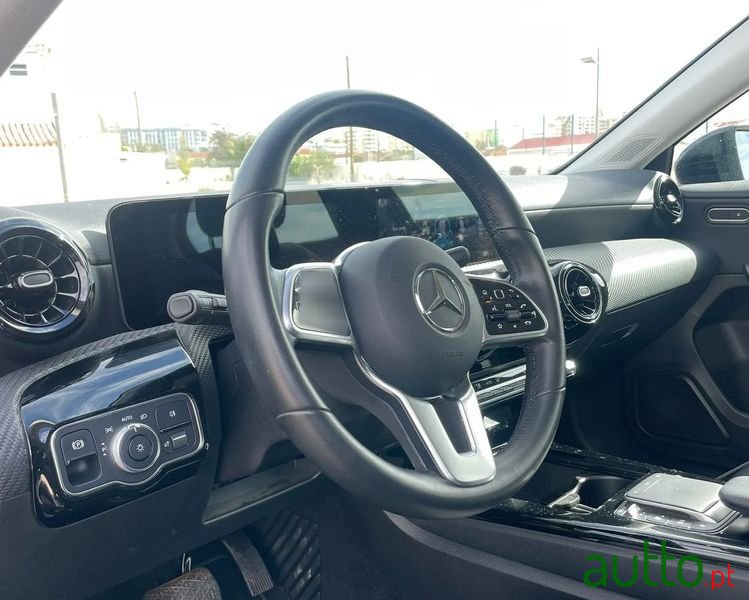 2020' Mercedes-Benz A 180 photo #5