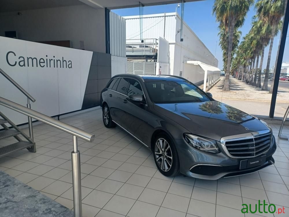 2019' Mercedes-Benz E-300 photo #1