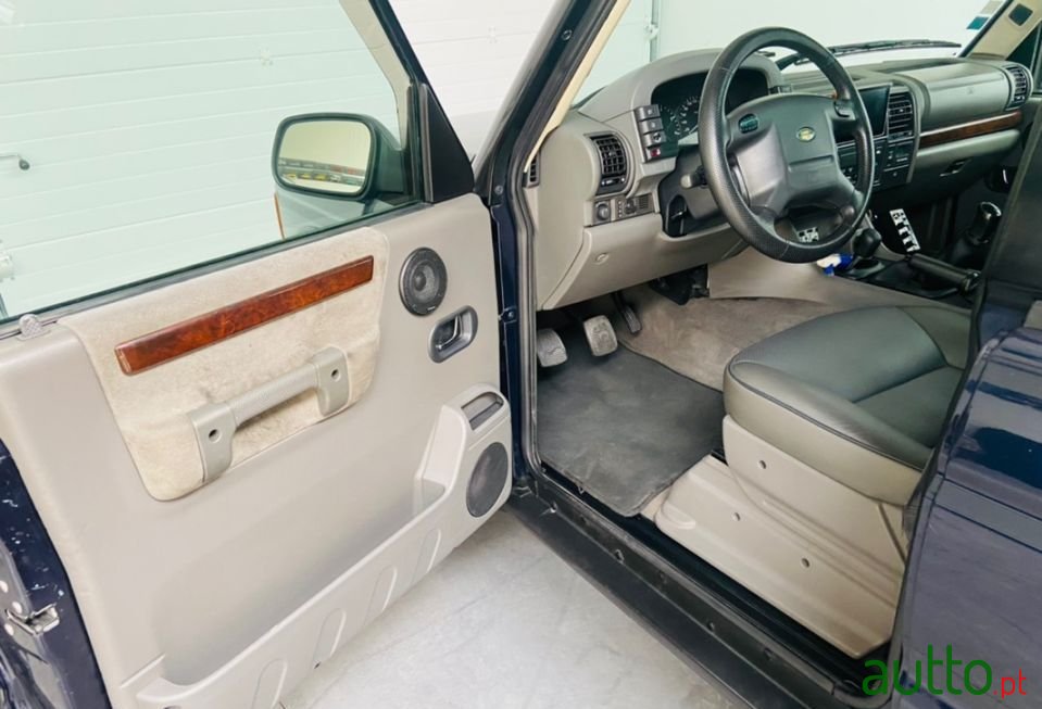 2000' Land Rover Discovery photo #5