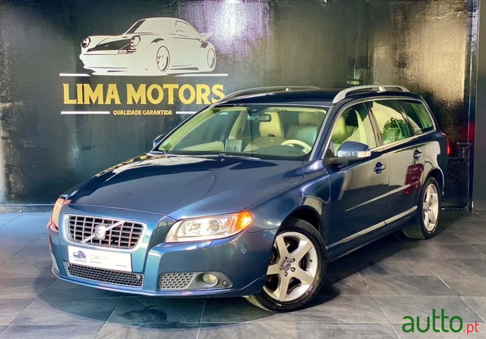 2009' Volvo V70 photo #1