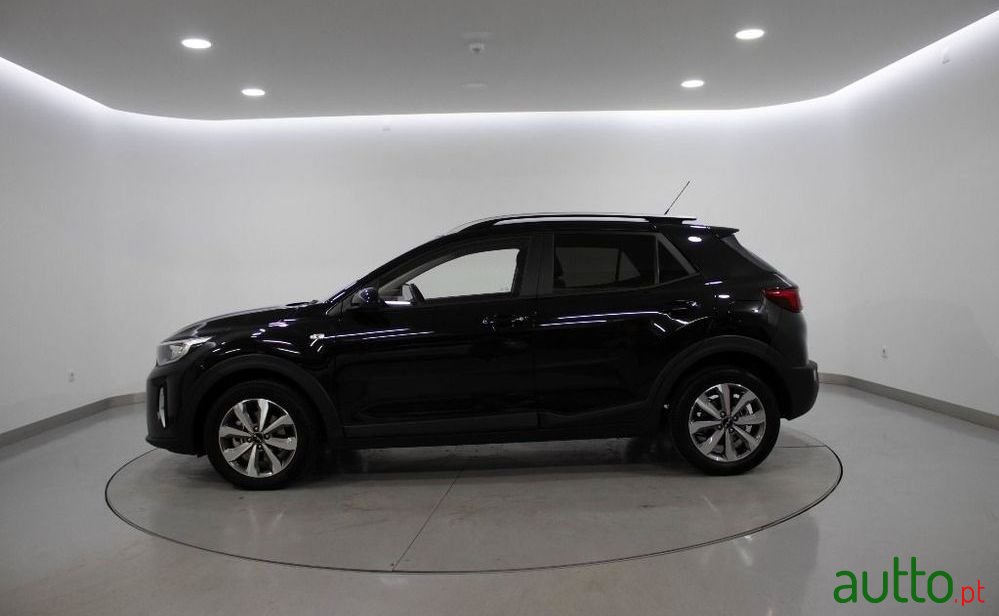 2024' Kia Stonic 1.2 Dynamic photo #4