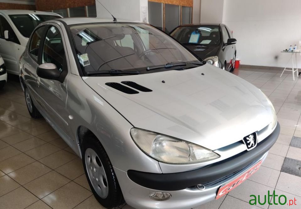 2002' Peugeot 206 photo #3