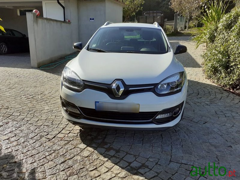 2014' Renault Megane Sport Tourer photo #3