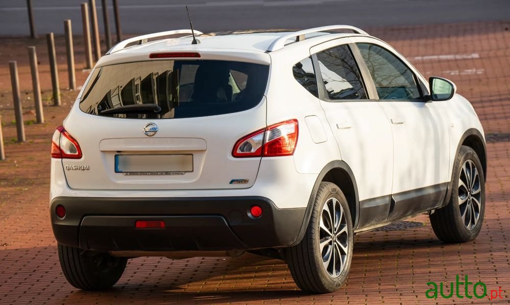2011' Nissan Qashqai photo #3