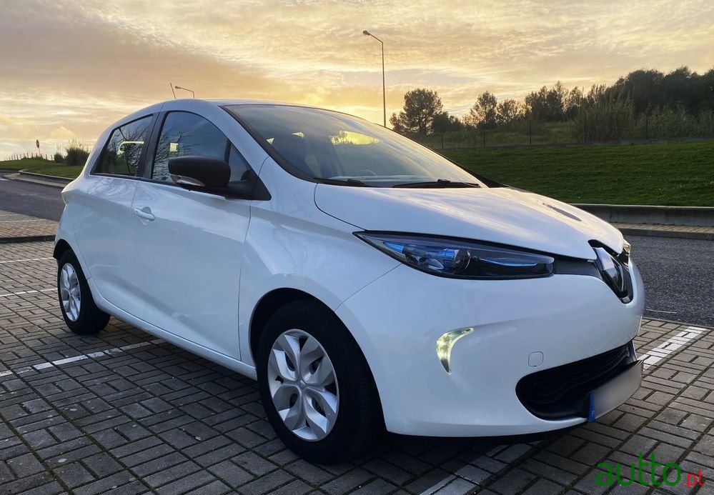 2018' Renault Zoe Life 40 photo #3