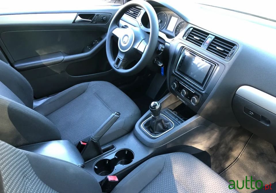 2014' Volkswagen Jetta photo #6