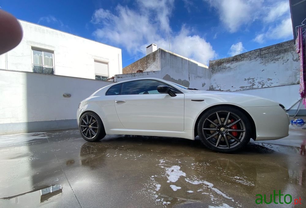 2008' Alfa Romeo Brera photo #3