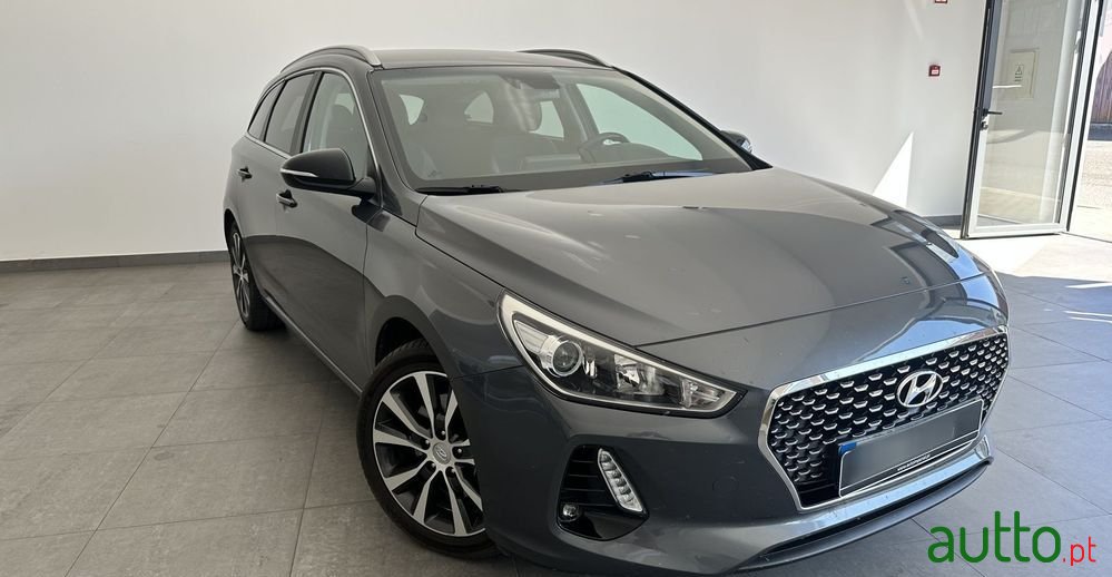 2017' Hyundai i30 photo #1