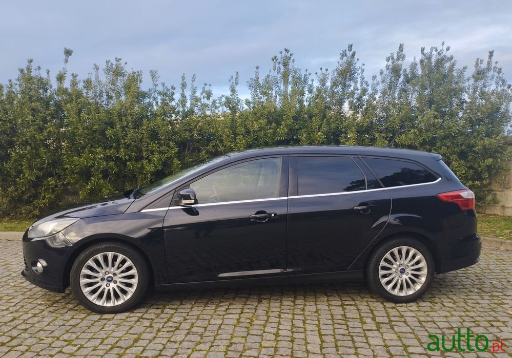 2013' Ford Focus Sw photo #2