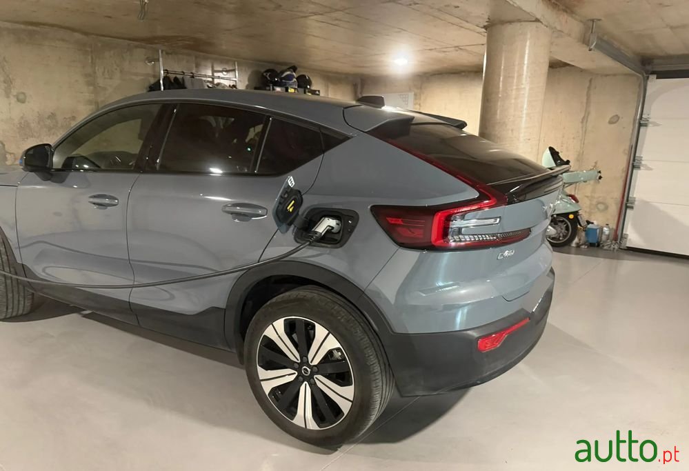 2023' Volvo C40 photo #5