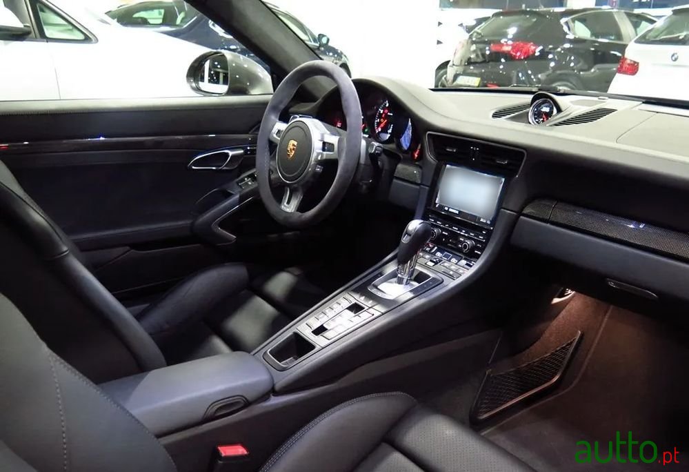 2014' Porsche 911 Turbo S photo #4