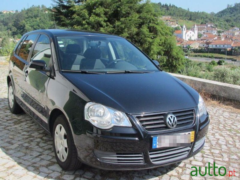 2006' Volkswagen Polo photo #1