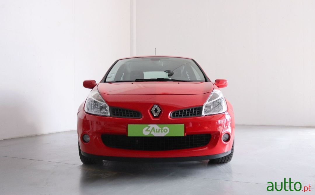 2006' Renault Clio Sport photo #4