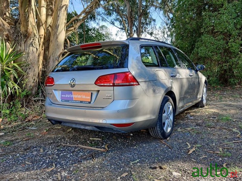 2014' Volkswagen Golf Variant photo #2