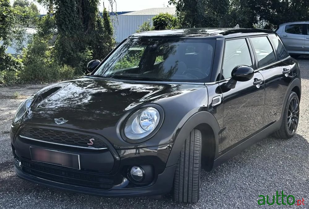 2016' MINI Clubman One D photo #1