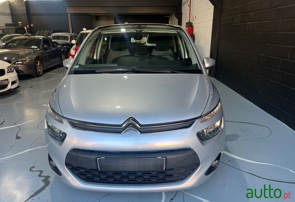 2016' Citroen C4 Picasso photo #3