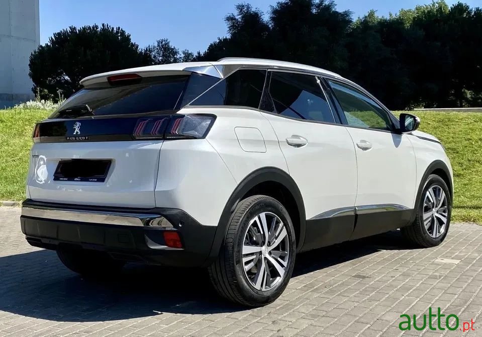 2021' Peugeot 3008 photo #5