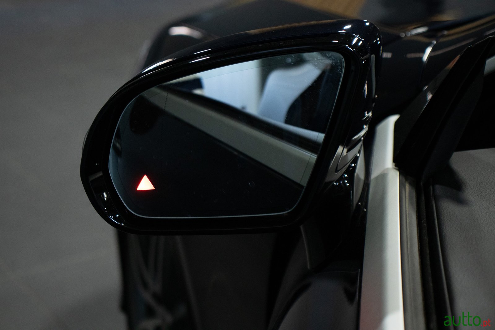 2020' Mercedes-Benz E 300 photo #7