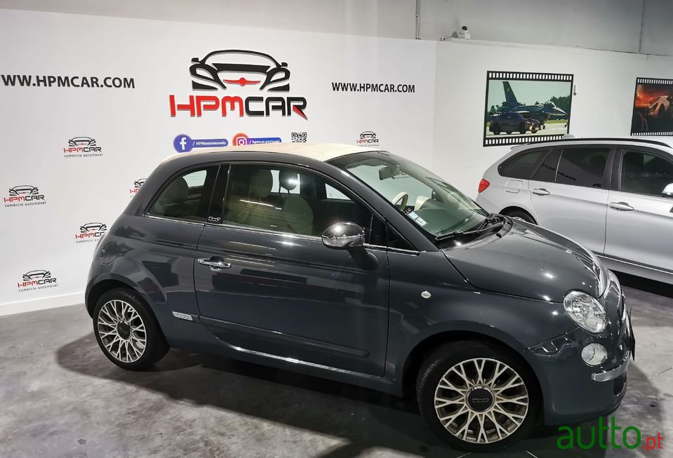 2011' Fiat 500C photo #1