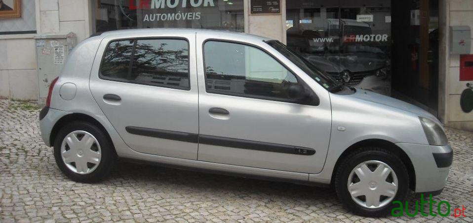2004' Renault Clio 1.2 Dynamique photo #1