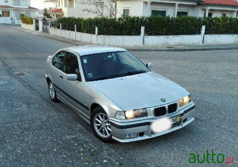1999' BMW 318 Tds photo #1