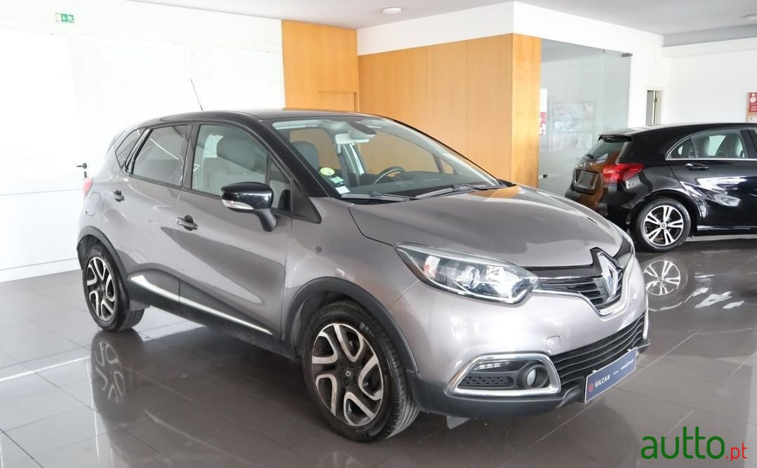 2014' Renault Captur photo #2