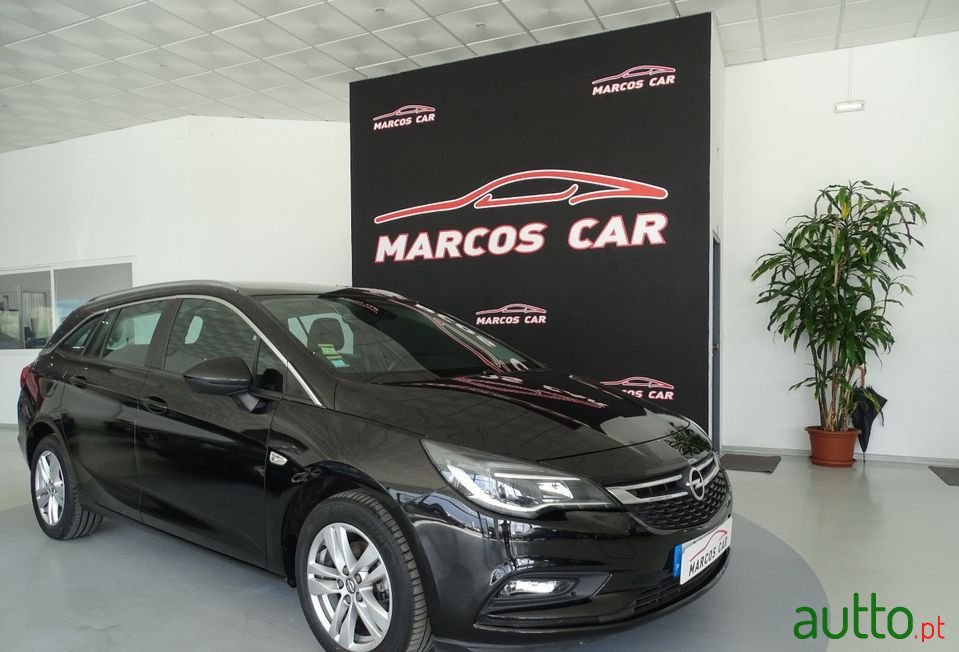2016' Opel Astra Sports Tourer photo #1
