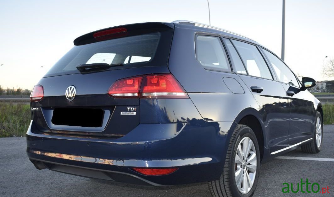 2015' Volkswagen Golf Variant photo #1