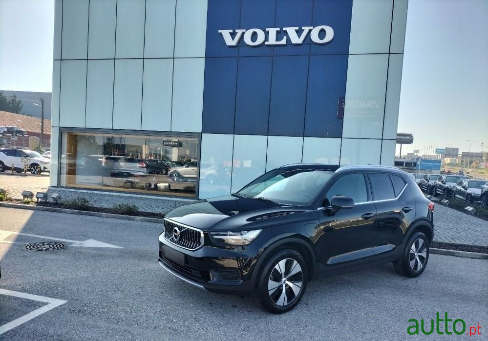 2021' Volvo Xc 40 photo #1