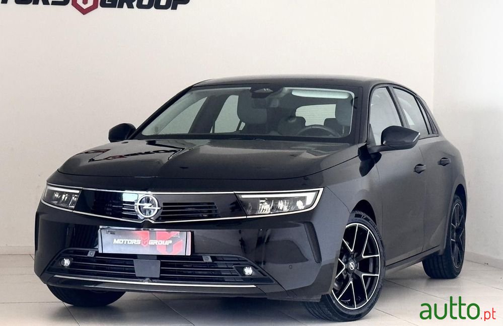 2022' Opel Astra 1.2 T Edition photo #2