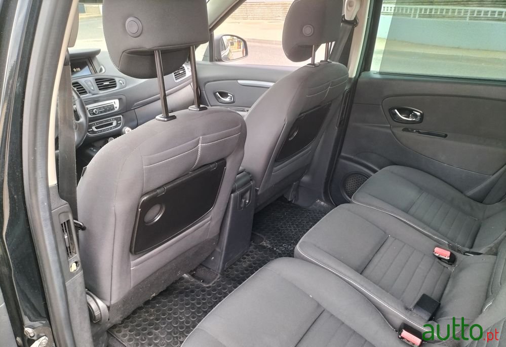 2016' Renault Grand Scenic photo #4