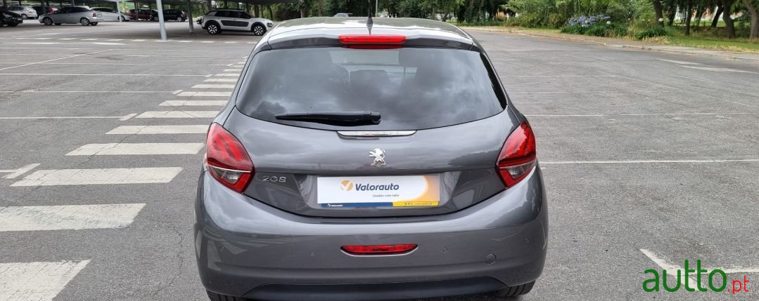 2019' Peugeot 208 photo #4