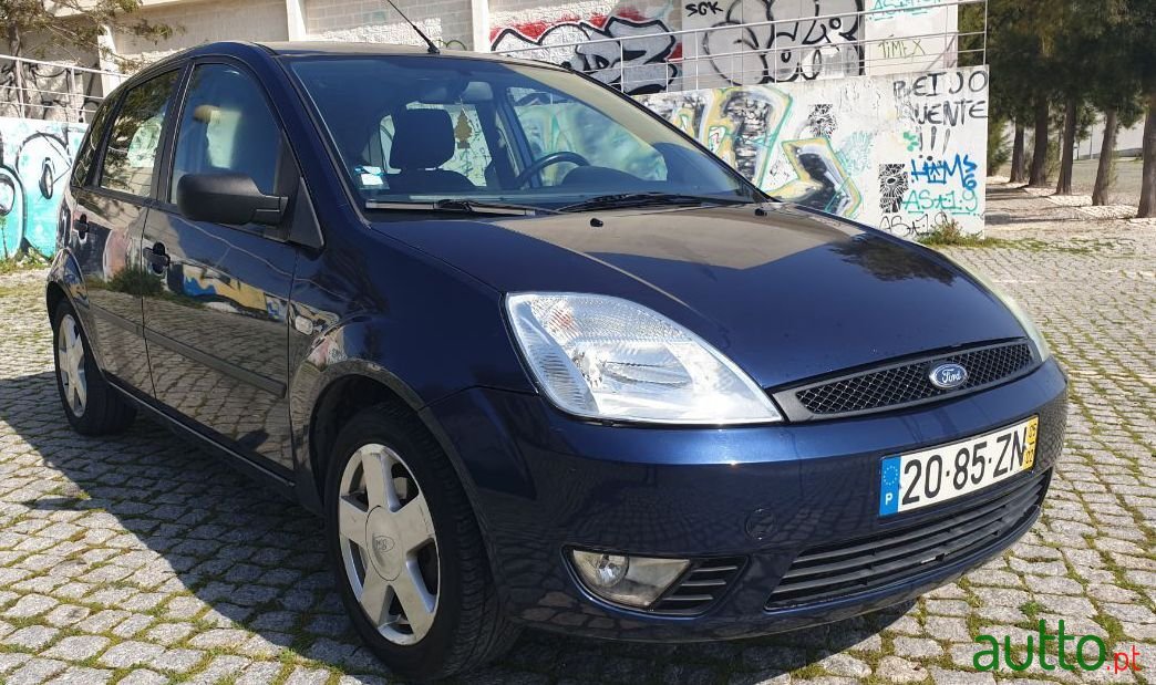 2005' Ford Fiesta Ghia photo #2