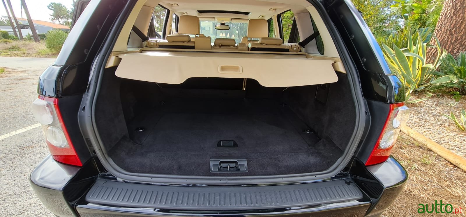 2007' Land Rover Range Rover photo #4