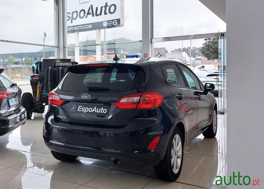 2021' Ford Fiesta photo #2