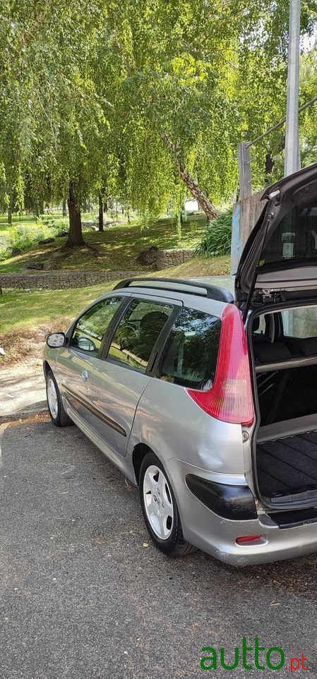 2004' Peugeot 206 Sw photo #6