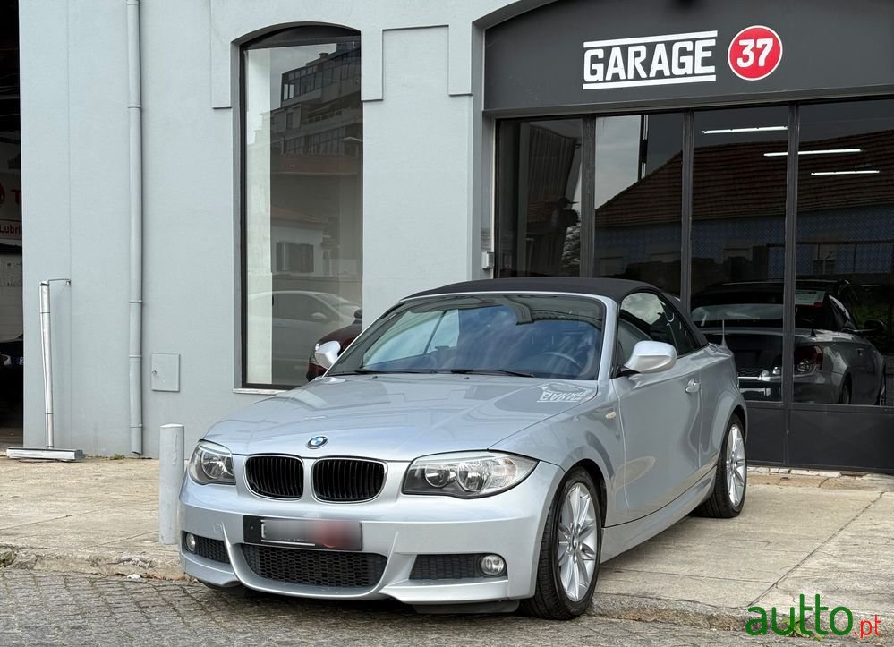 2011' BMW Série 1 D Pack M photo #3