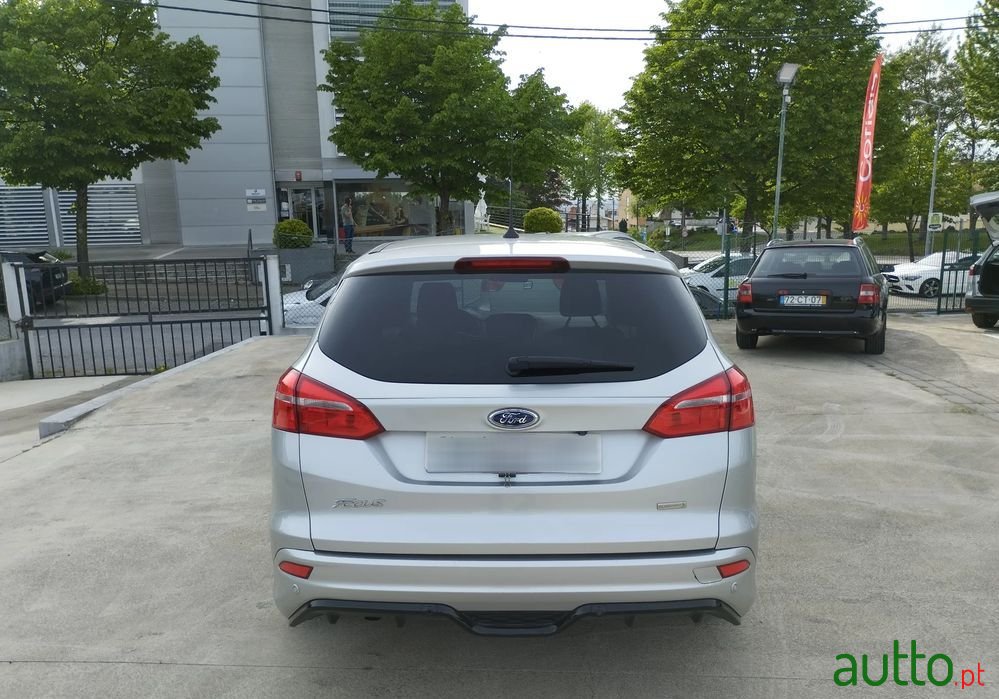 2017' Ford Focus Sw photo #5