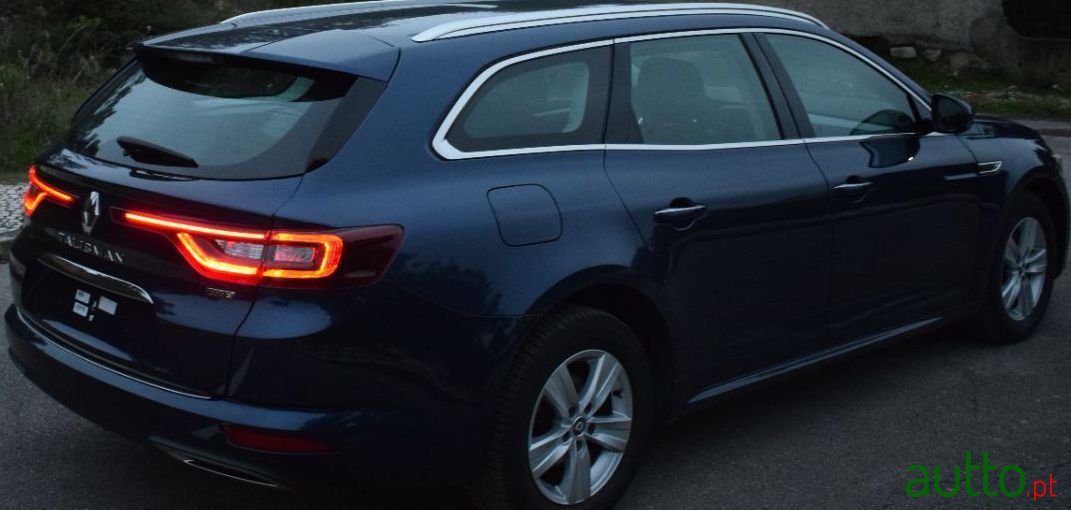 2017' Renault Talisman Sport Tourer photo #3