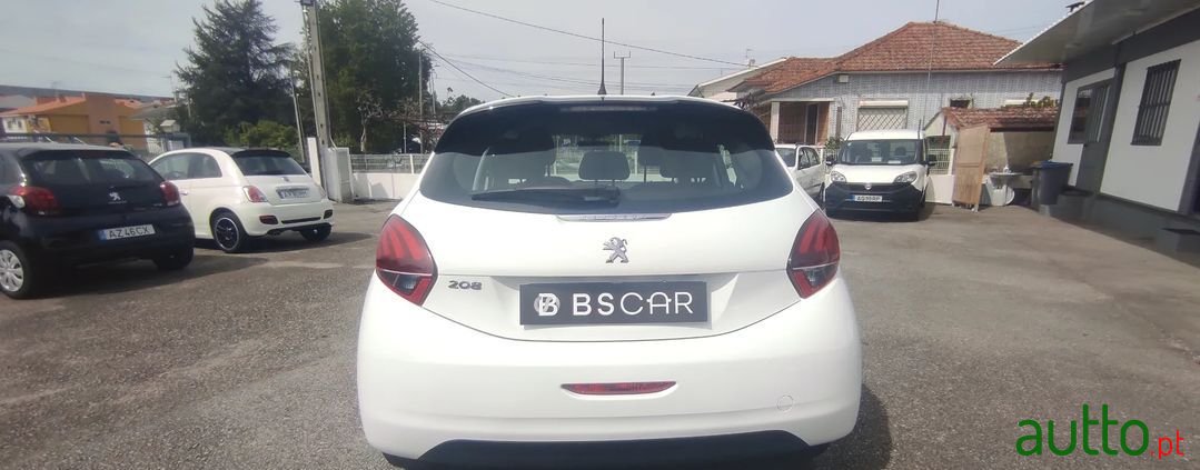 2018' Peugeot 208 photo #3